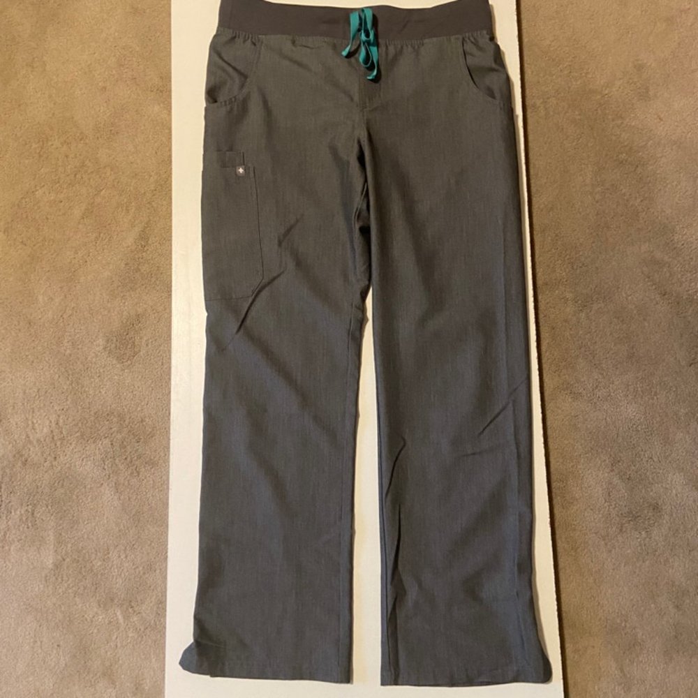 figs kade cargo scrub pants - graphite